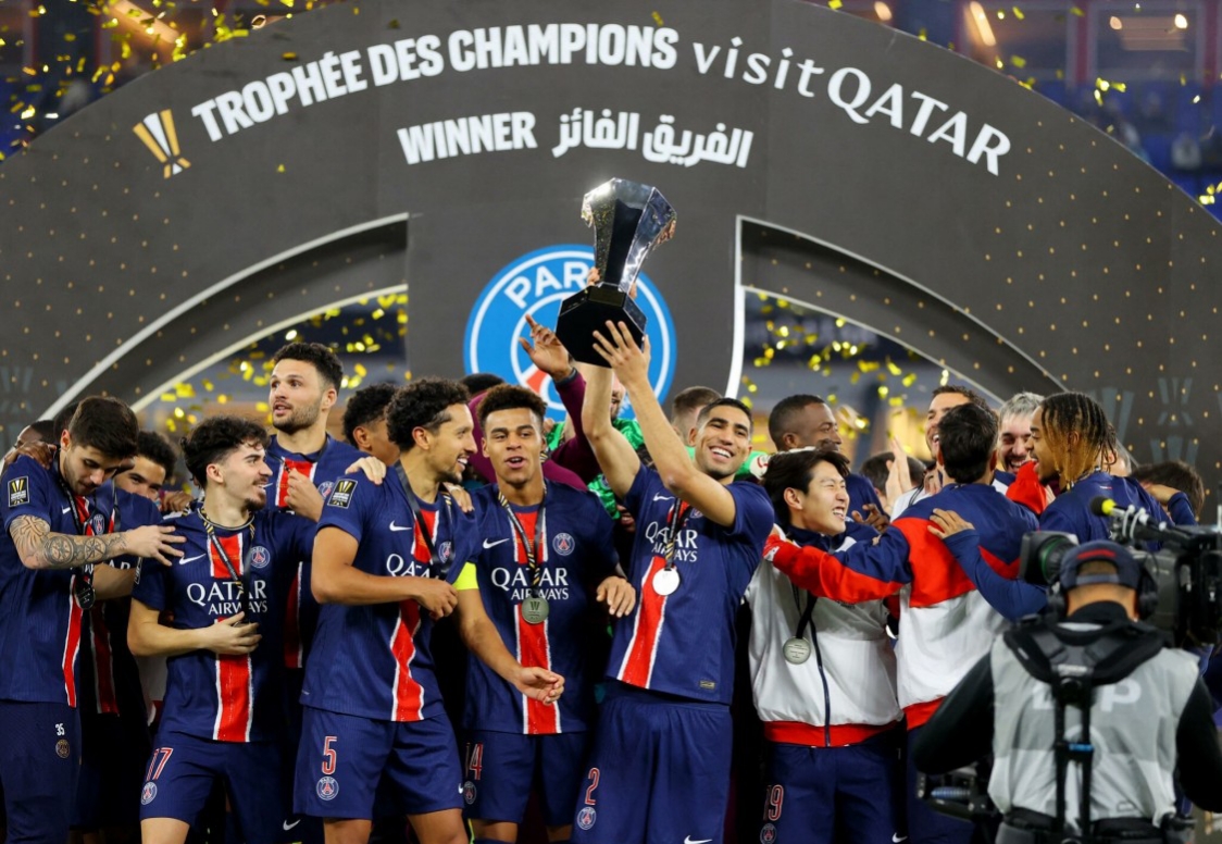 包含摩纳哥遭遇惨败，掉队冠军竞争集团的词条