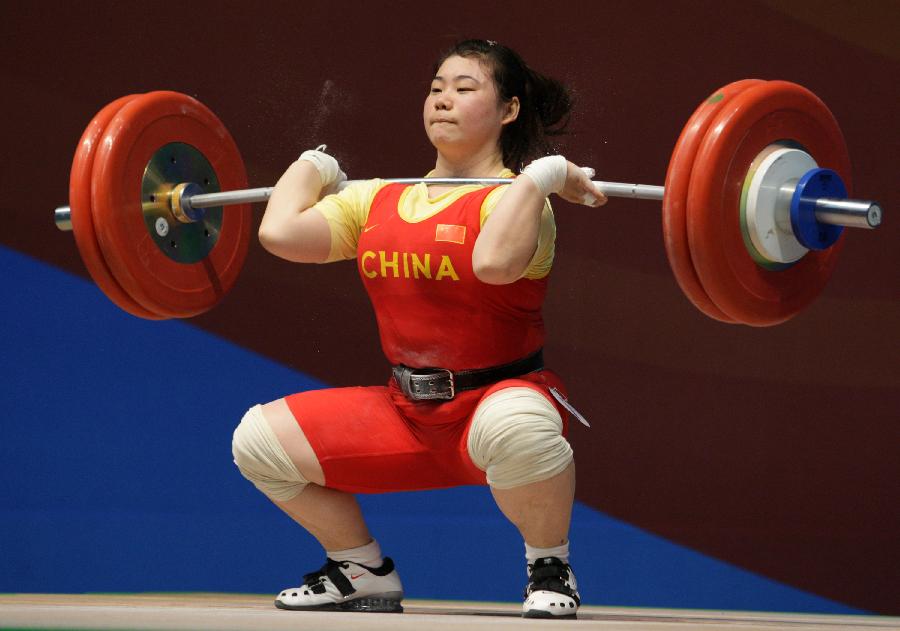 开云体育APP下载-举重女子半决赛选手挑战极限的简单介绍