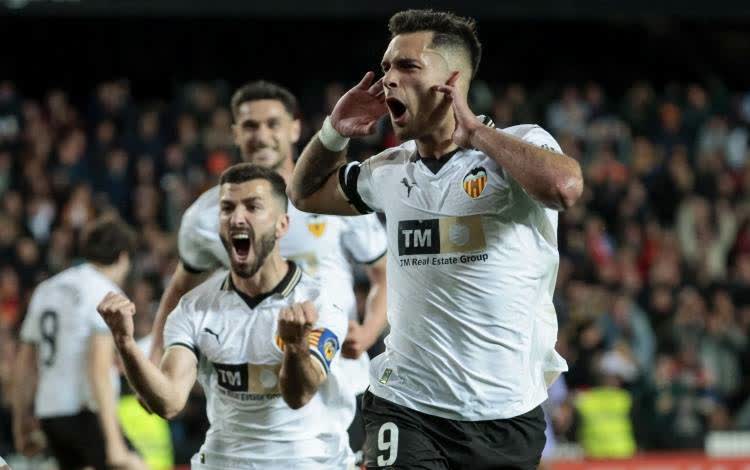 瓦伦西亚主场击败皇家马德里,喜迎胜利 瓦伦西亚主场击败皇家马德里,喜迎胜利