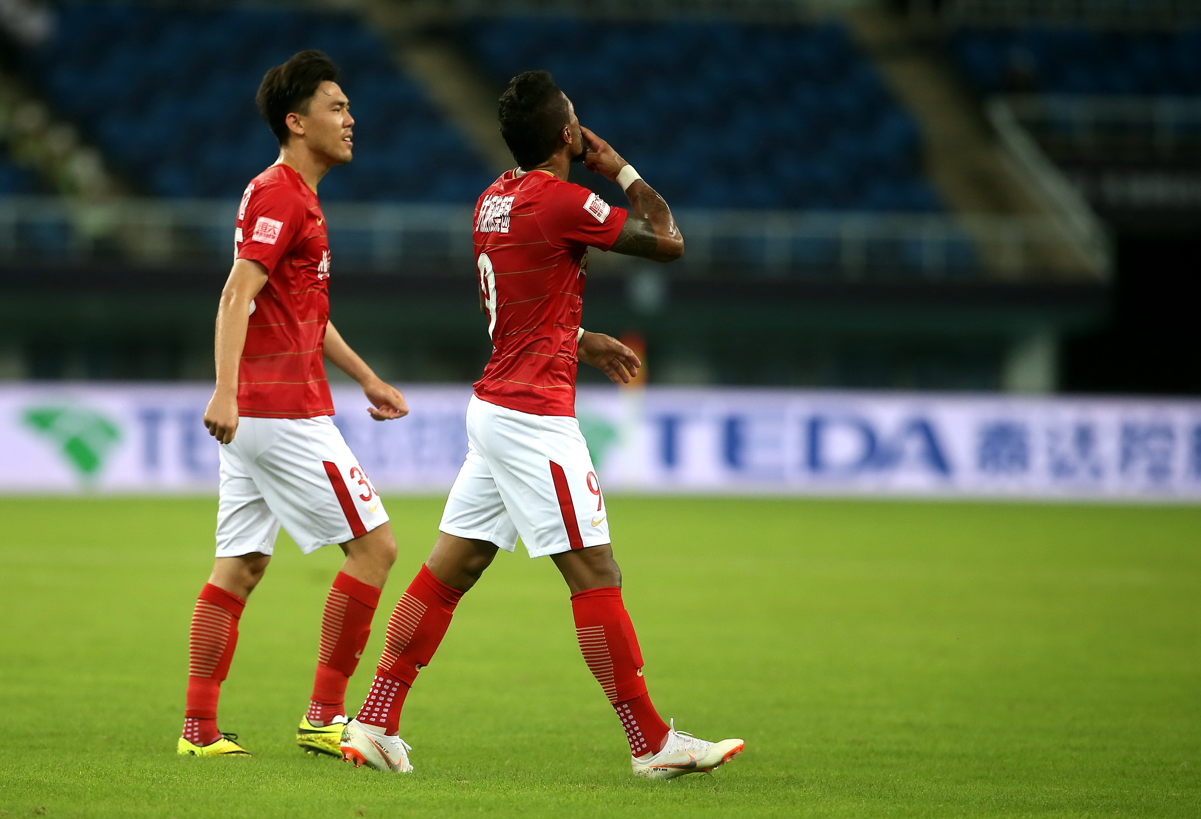 恒大主场大捷，展现出豪华进攻