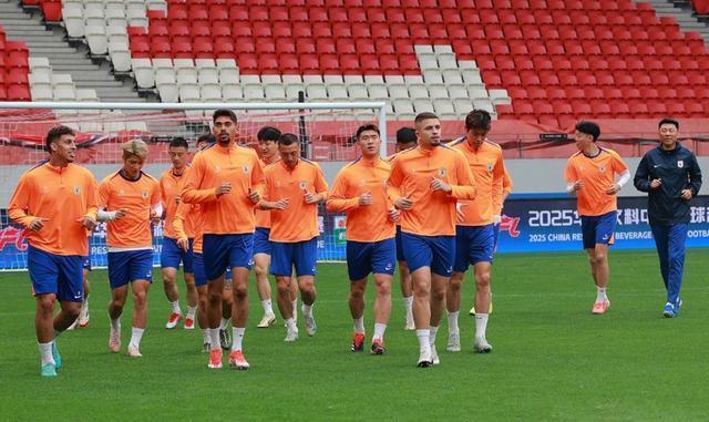 包含经典对决再度上演,球迷期待值不断攀升的词条 包含经典对决再度上演,球迷期待值不断攀升的词条