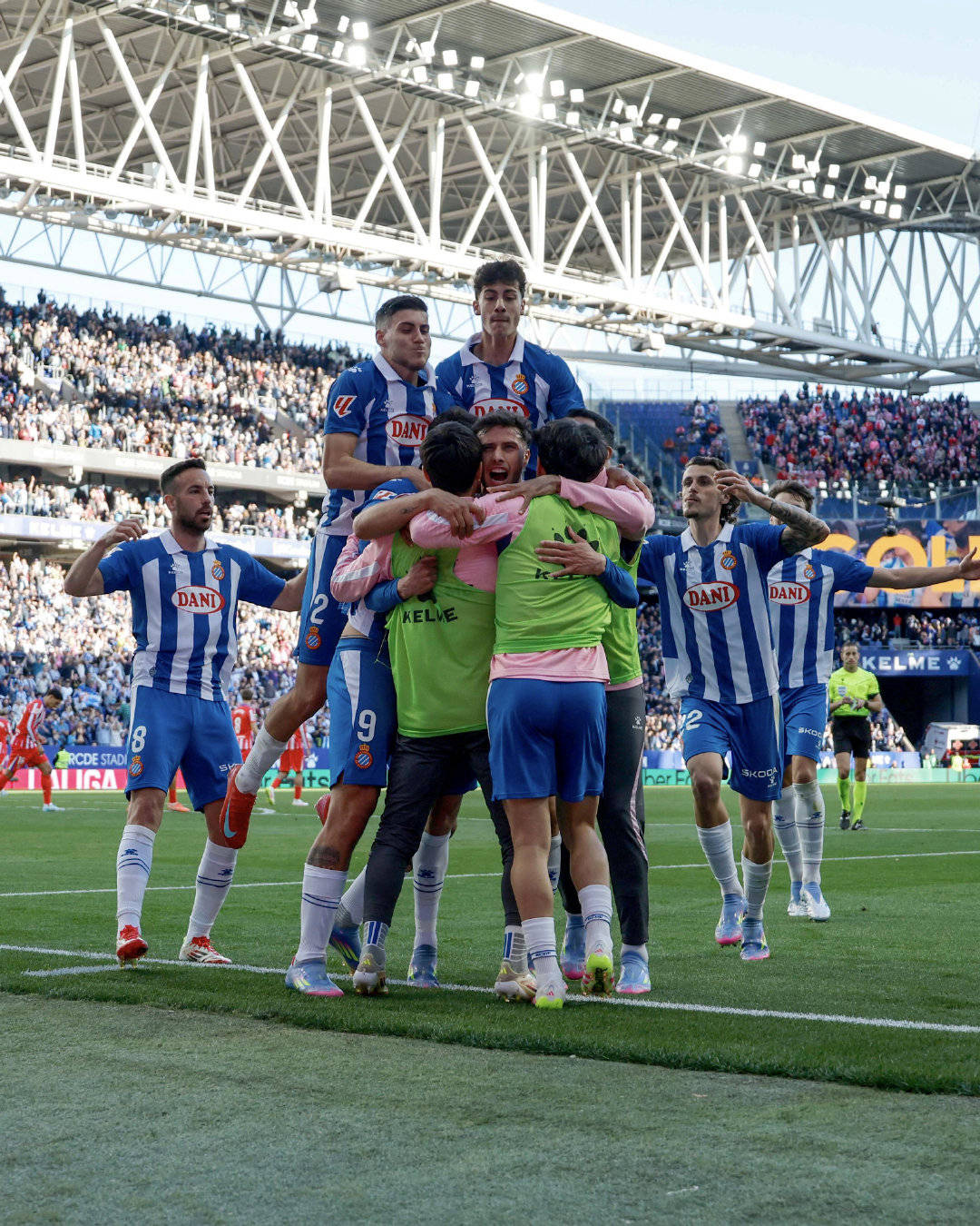 西甲劲旅逆转德甲球队,豪取客场胜利的简单介绍 西甲劲旅逆转德甲球队,豪取客场胜利的简单介绍