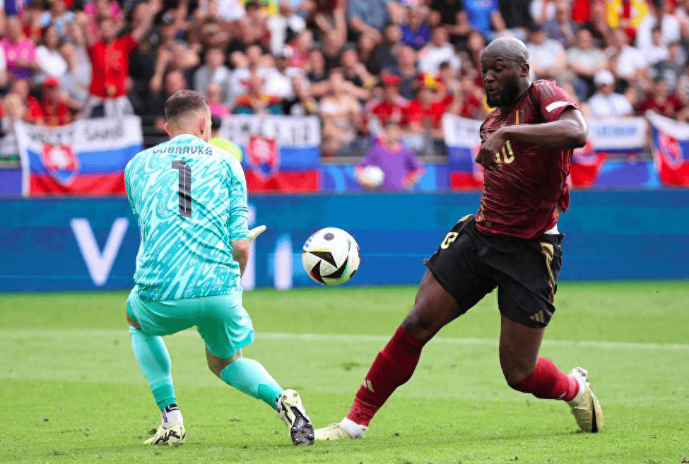 包含创历史佳绩，摩尔多瓦队惊艳出战欧洲杯淘汰赛的词条