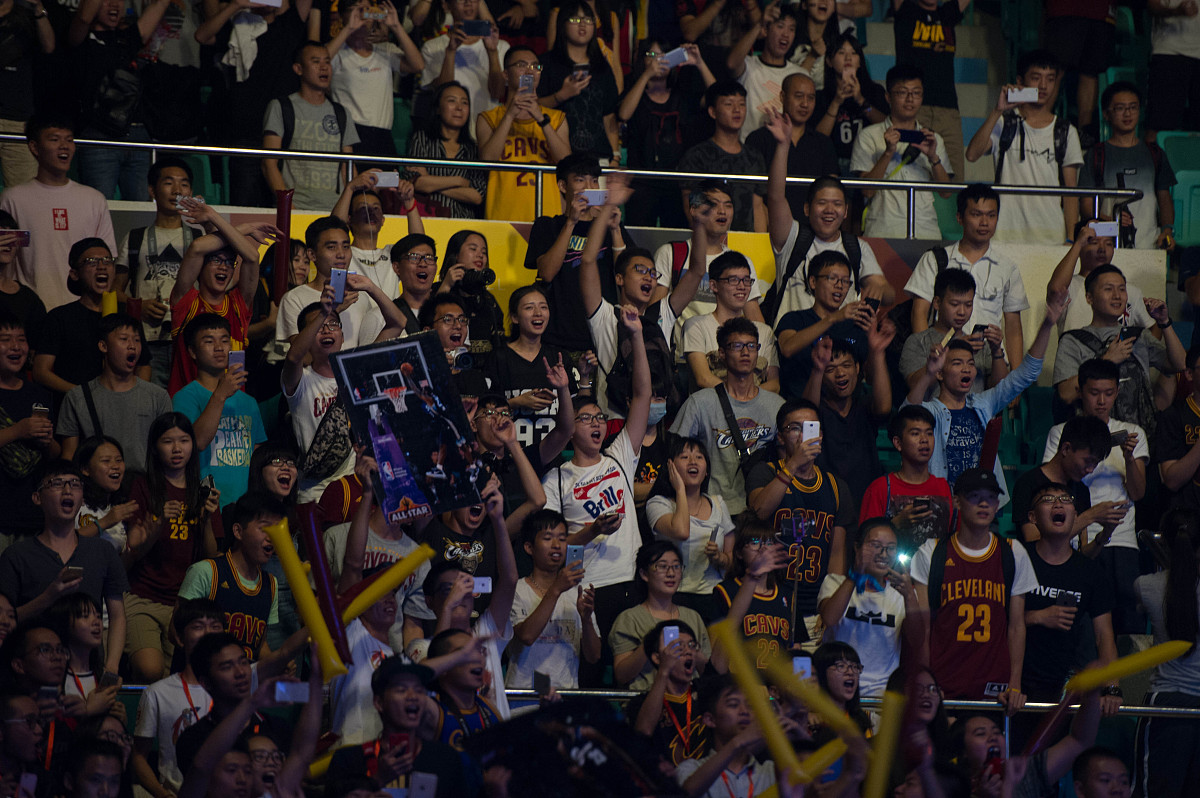 关于湖人队总决赛战罢庆祝活动引发热议的信息