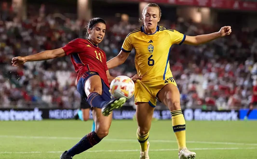 瑞典女足联赛揭幕赛点燃激情