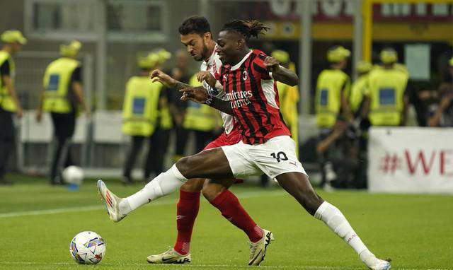 开云体育入口-关于AC米兰全队表现强劲，连胜五场比赛暂居榜首的信息