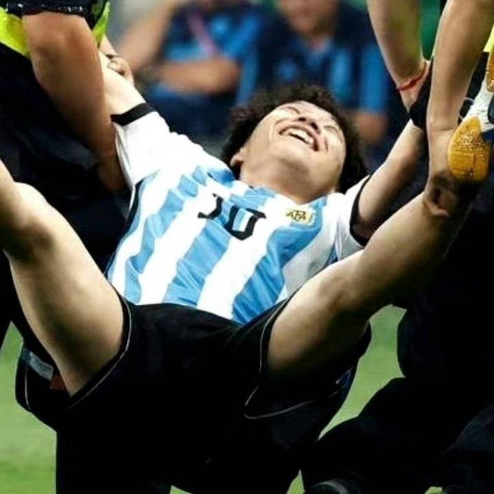 梅西巴塞罗那续约,引发球迷狂热庆祝的简单介绍 梅西巴塞罗那续约,引发球迷狂热庆祝的简单介绍