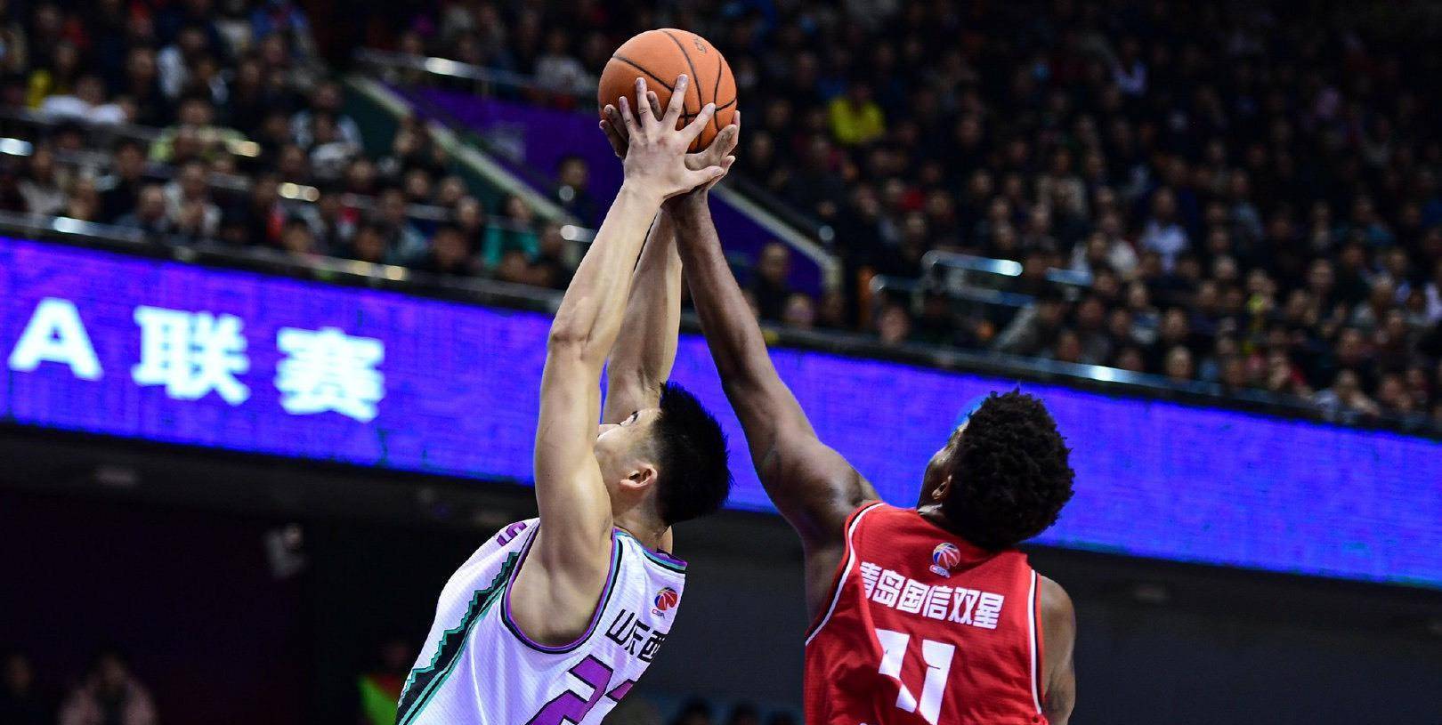 萨拉戈萨全队士气高涨努力拼搏 萨拉戈萨全队士气高涨努力拼搏