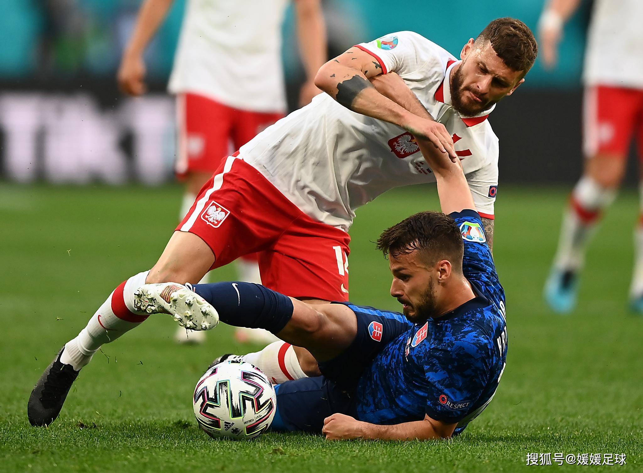 欧洲杯预选赛中现场场面火爆 欧洲杯预选赛中现场场面火爆