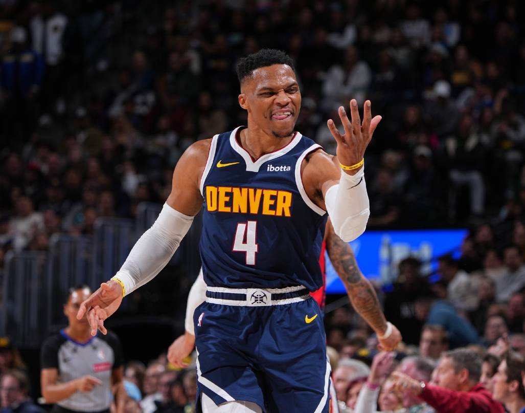 沃尔夫斯主场战胜骑士,终结两连败 沃尔夫斯主场战胜骑士,终结两连败