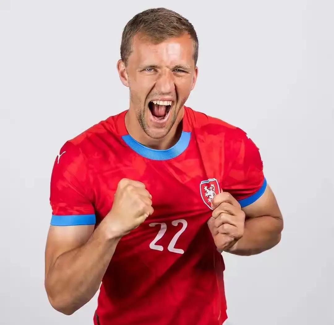 格鲁吉亚队员势如破竹,引人侧目 格鲁吉亚队员势如破竹,引人侧目