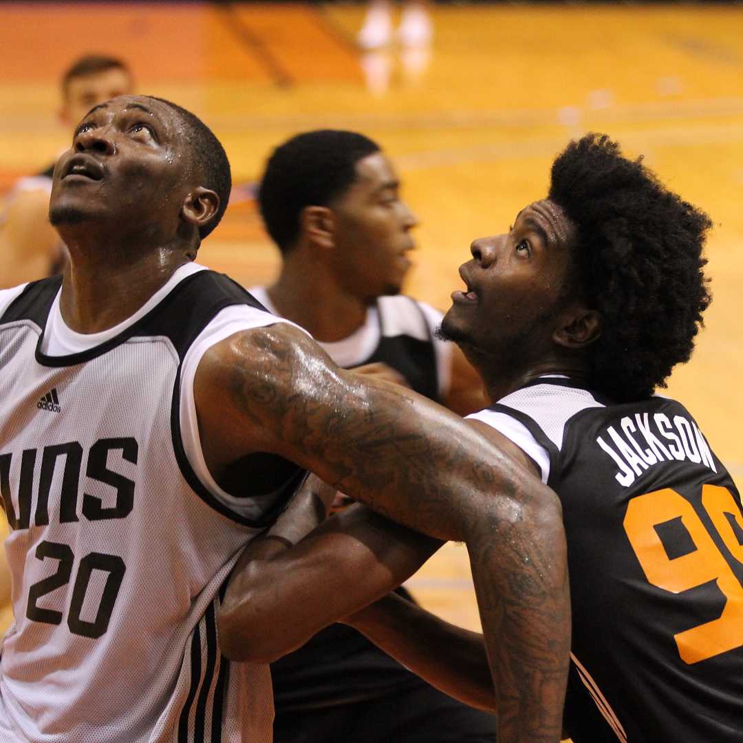 球队努力备战,力争再创佳绩攀升榜首 球队努力备战,力争再创佳绩攀升榜首