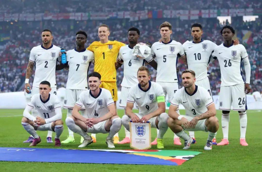 阿尔巴尼亚队不敌英格兰队,遭淘汰 阿尔巴尼亚队不敌英格兰队,遭淘汰