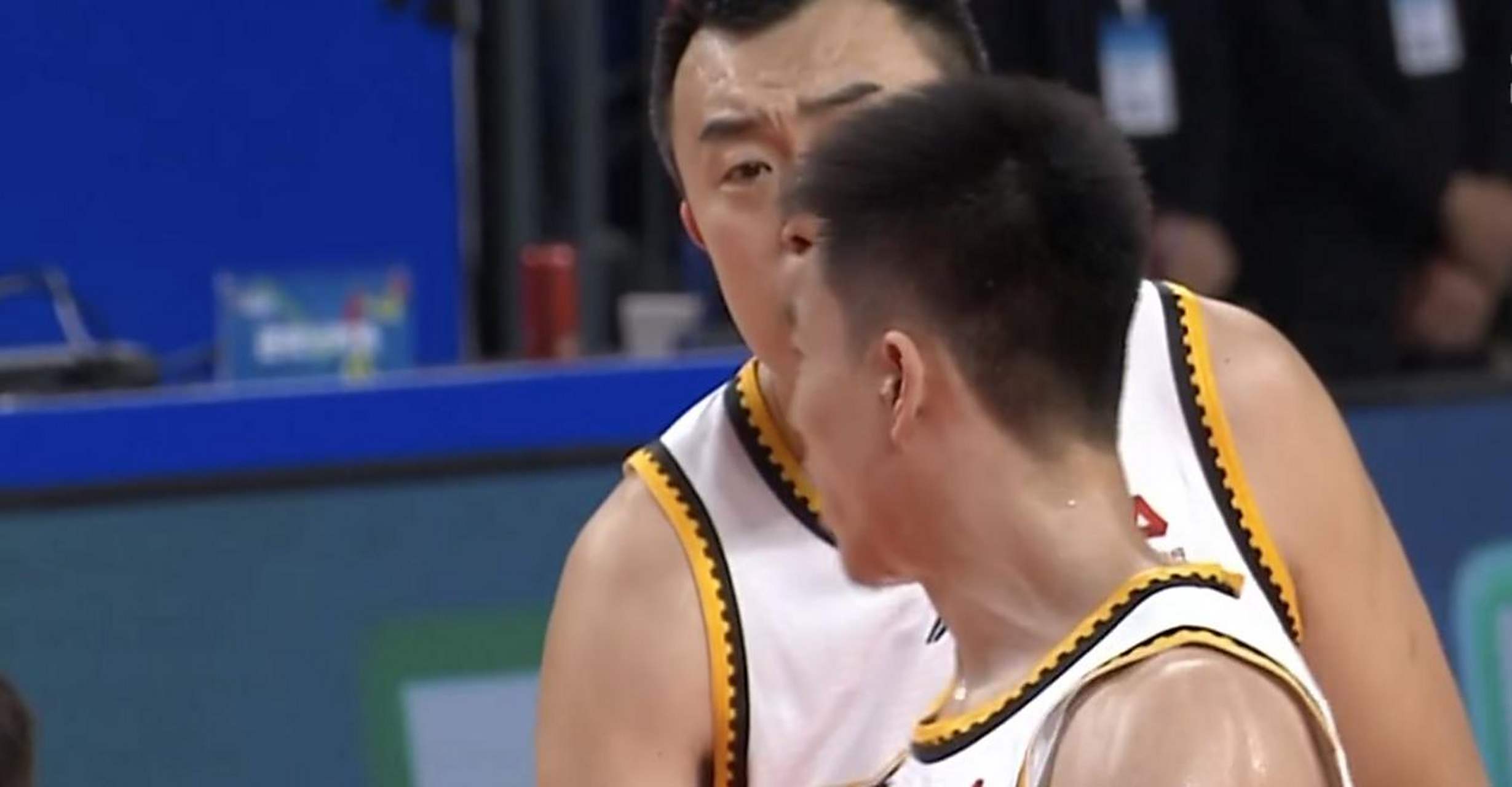 深圳队势如破竹,主帅称团队合作是取胜关键 深圳队势如破竹,主帅称团队合作是取胜关键