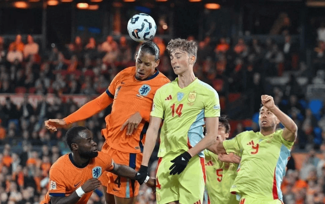 开云体育平台APP-欧国联比赛如火如荼，赛场风起云涌的简单介绍