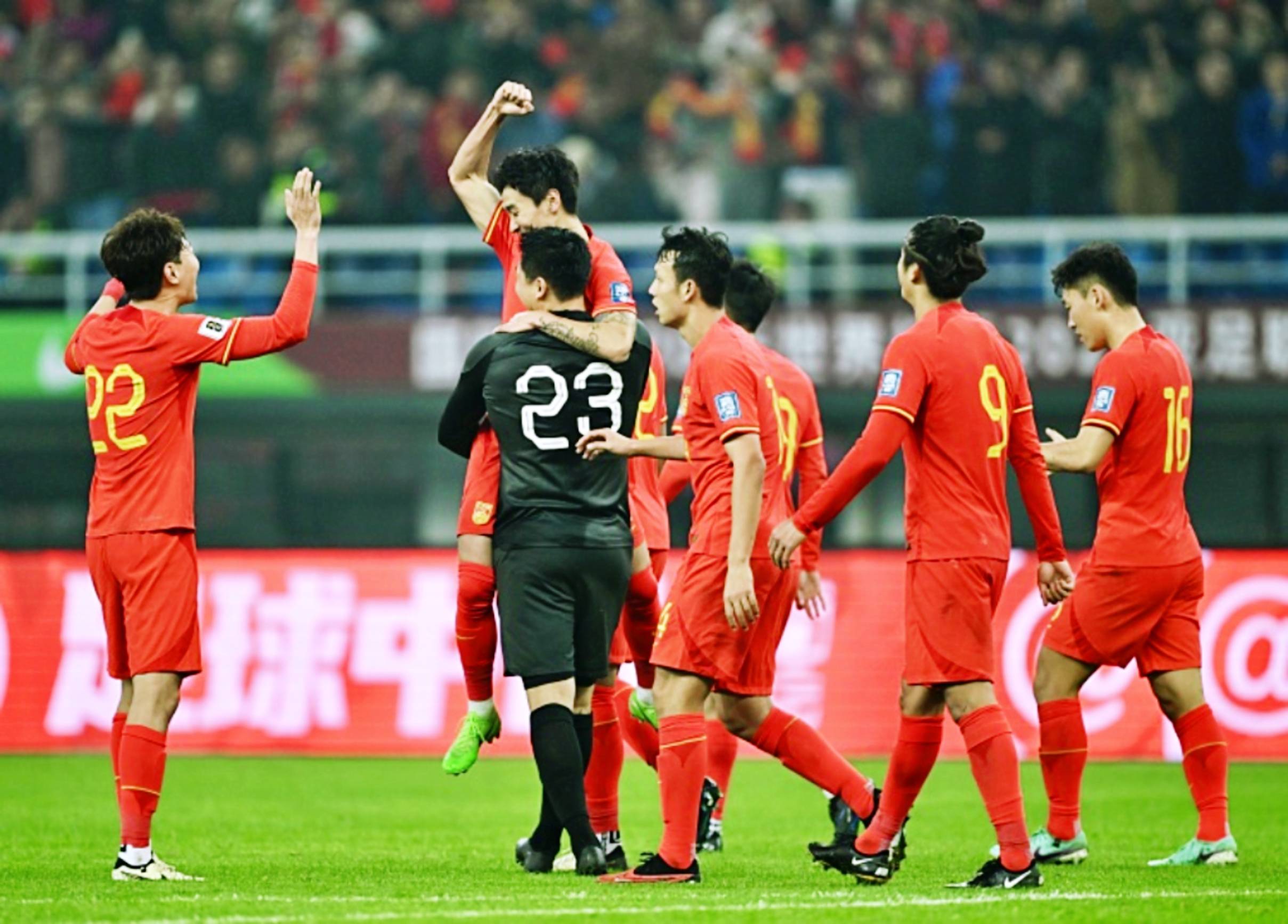 关于国足男足备战世预赛集训名单公布，张琳芃归队将出战的信息