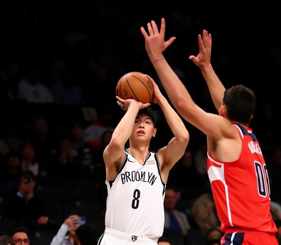 篮网逆转奇才，夺得胜利