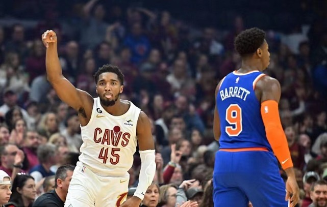 火箭逆转骑士,取得八连胜 火箭逆转骑士,取得八连胜