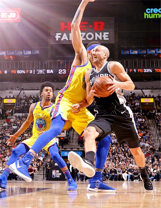 开云APP-骑士鏖战马刺，乔治带队取胜