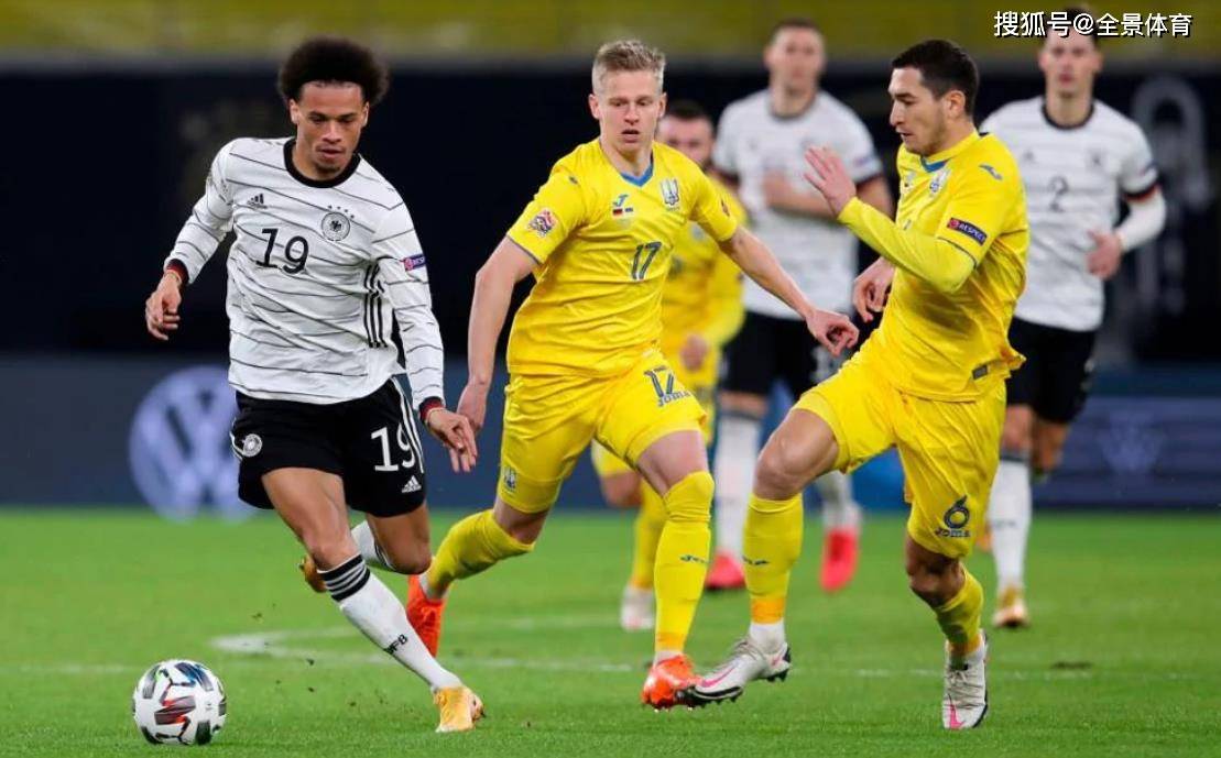 日本球队登顶小组榜首，引领晋级潮流的简单介绍