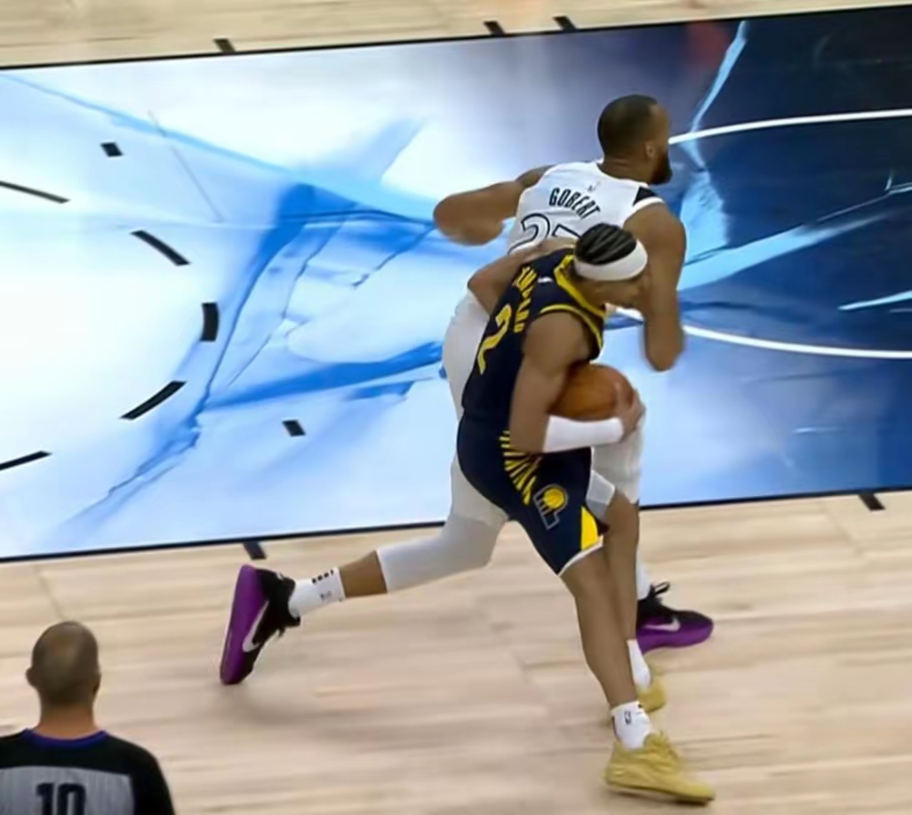 关于独行侠队球员受伤，球队面临挑战重新调整战术的信息